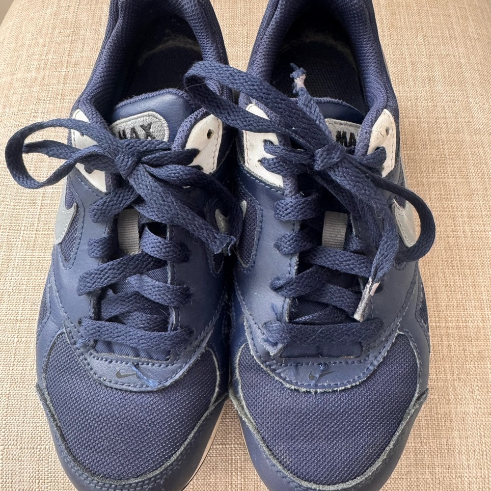 Nike Kids Sneakers - Navy and White